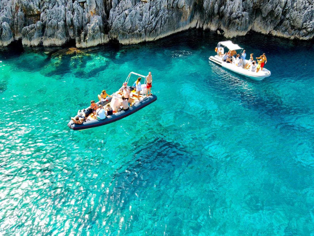 Luxury 1 Vlore